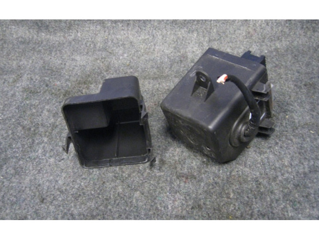 Блок предохранителей  1J0941389B   Audi A3 S3 8L    