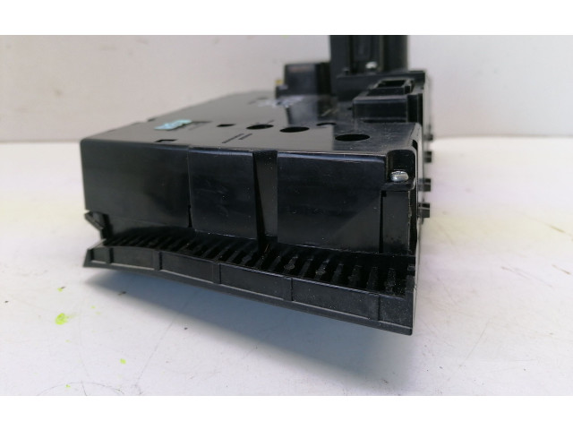 Блок управления климат-контролем 8691876   Volvo V70