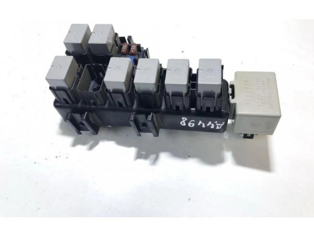 Блок предохранителей  86111ag001, 066500-5481   Subaru Forester SH    