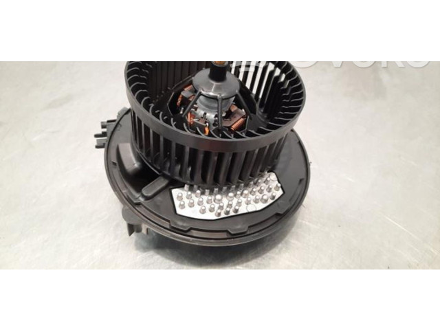Вентилятор печки    5Q0907521C   Audi A3 S3 8V