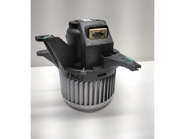 Вентилятор печки    77366898, 1D4230000   Fiat 500L