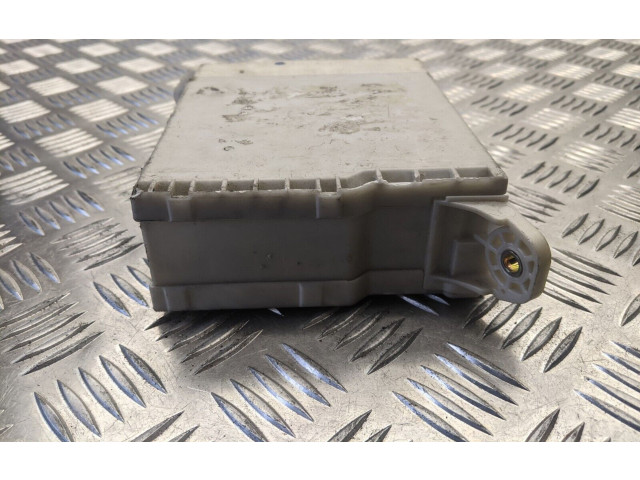 Pojistková skříňka 8267230141 Lexus GS 300 350 430 450H 2006