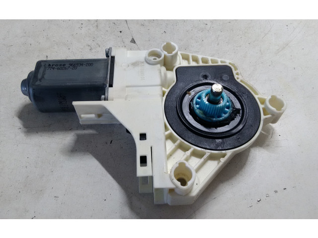 Передний двигатель механизма для подъема окон