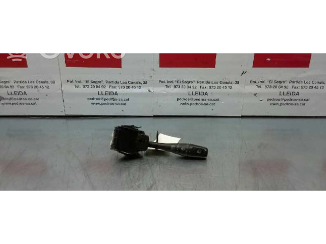 Ручка стеклоочистителей    Mitsubishi Montero