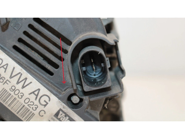 Генератор 06F903023C, 06F903023C Volkswagen Caddy