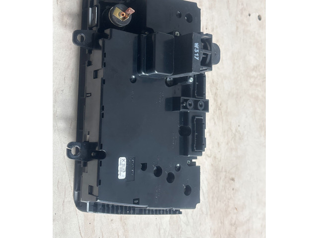 Блок управления климат-контролем 8691875, M321CD00101   Volvo S80