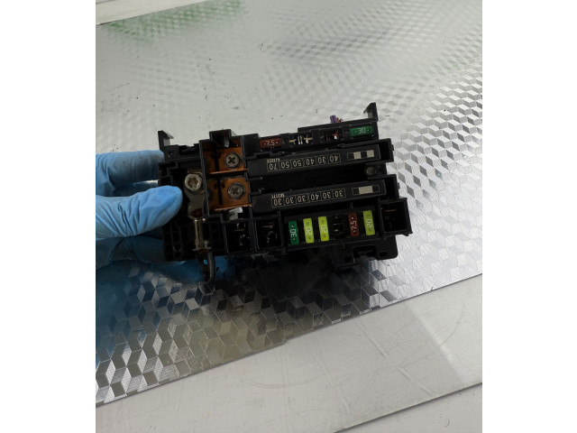 Блок предохранителей    Honda HR-V    