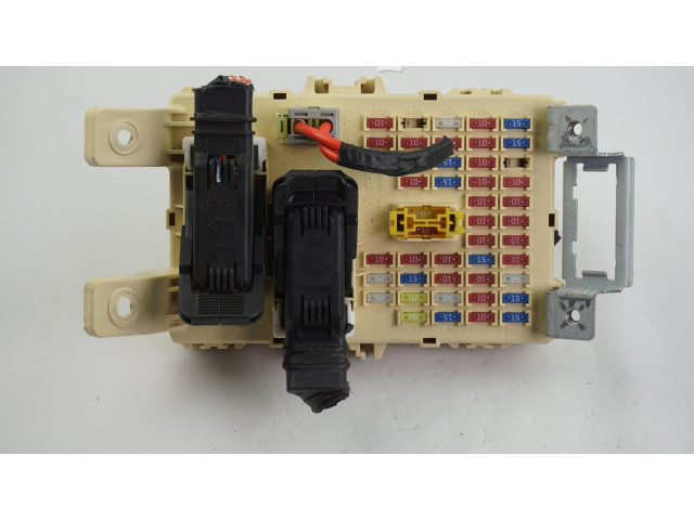 Блок предохранителей 919501K530 KIA Venga