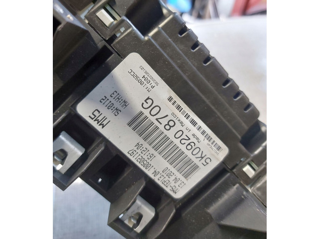 Geschwindigkeitsmesser Cockpit 5K0920870G Volkswagen Golf VI