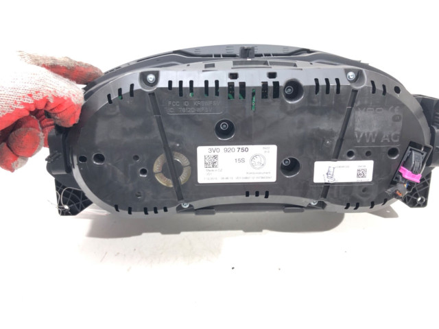 Панель приборов 3V0920750 Skoda Superb B8 (3V)