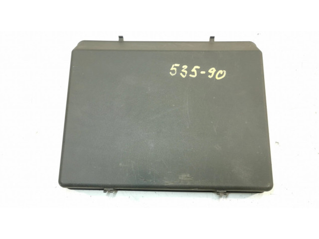 Pojistková skříňka Крышка ящика предохранителей 1374029, 6113 BMW 5 E34 1990