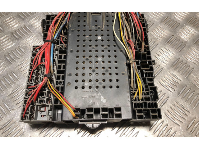 Блок предохранителей  8645410, 00W412   Volvo S80    