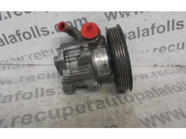 Насос усилителя руля 8D0145156T Skoda Octavia Mk2 (1Z)