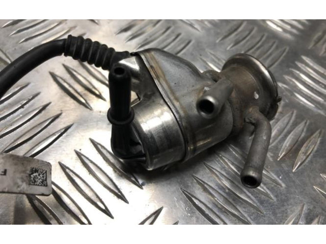 Vstřikovač    Volkswagen Tiguan    DFGA 