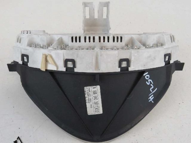 Панель приборов A1685403911K10, 09051639901   Mercedes-Benz A W168       