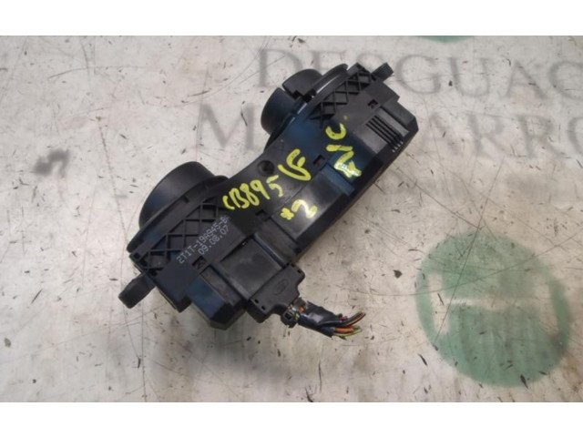 Модуль блока управления кондиционером    Ford Tourneo