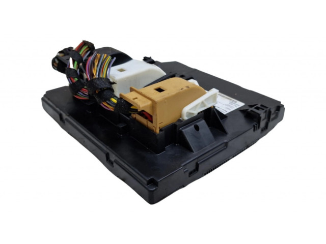 Блок комфорта 5K0937084J   Volkswagen Jetta VI   