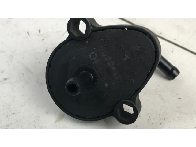 Топливная рампа 2354117, PA6625GF   BMW 3 E46 3.0 