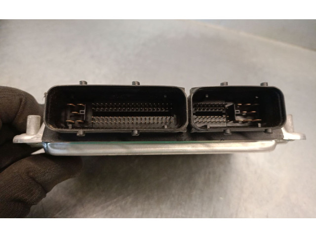 Řídící jednotka 8N0906018Q, 0261206439BOSCH Audi TT Mk1 2000