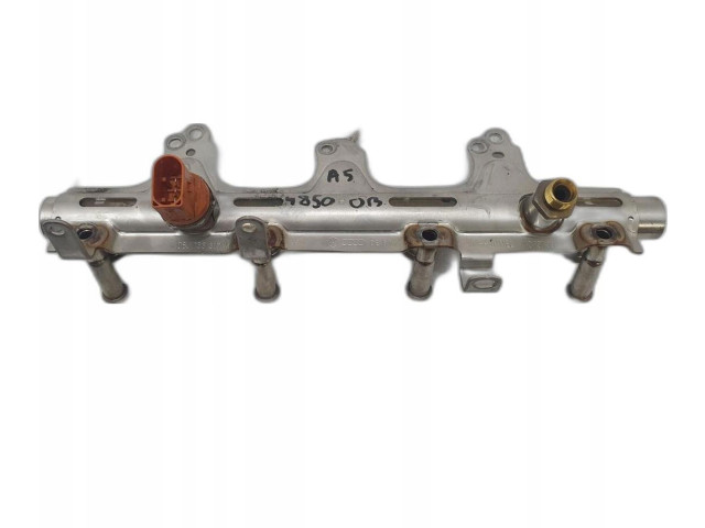 Vstřikovací lišta 06J133317M Audi A5