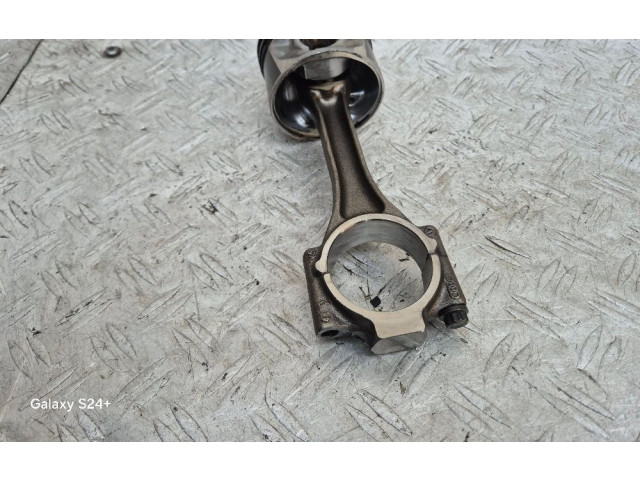 Píst 03LA, 79L98 Volkswagen Caddy