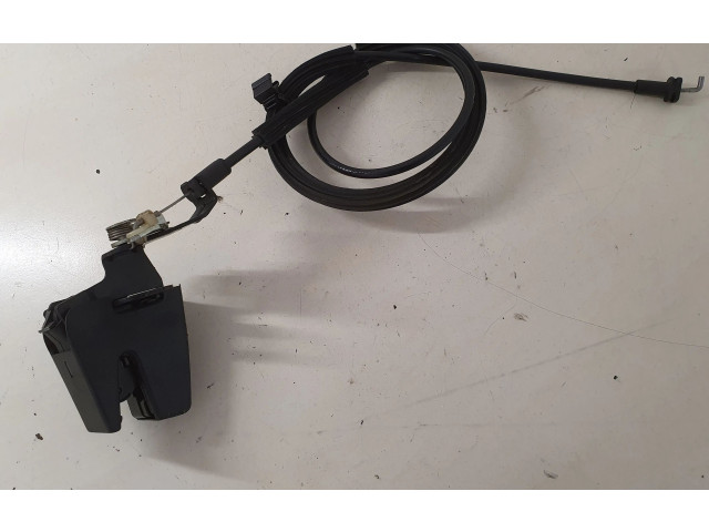 Zámek zadních dveří    Volkswagen Caddy 2007