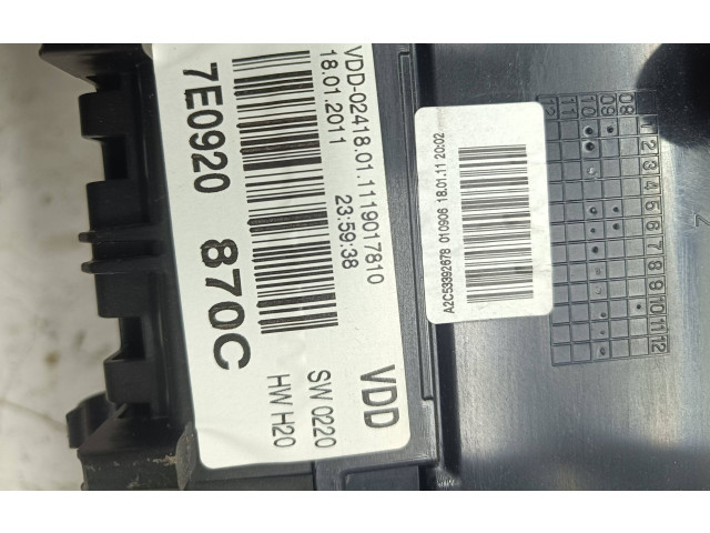 Přístrojová deska  Volkswagen Transporter - Caravelle T5 2010 7E0920870C, 1119017810  