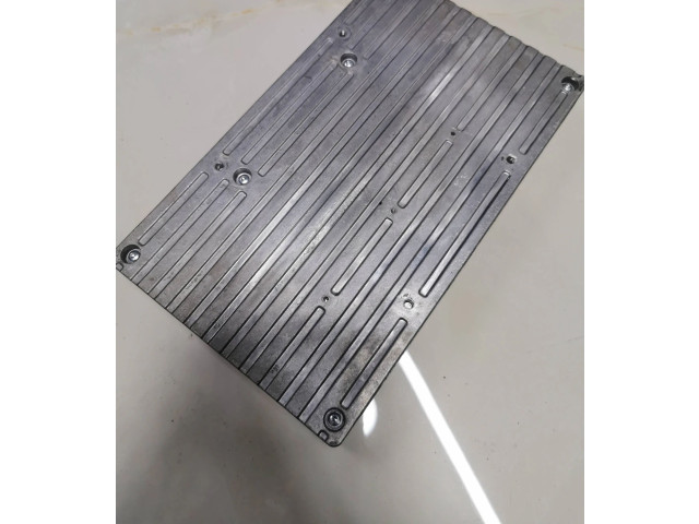 Звукоусилитель 68234112AC   Jeep Grand Cherokee