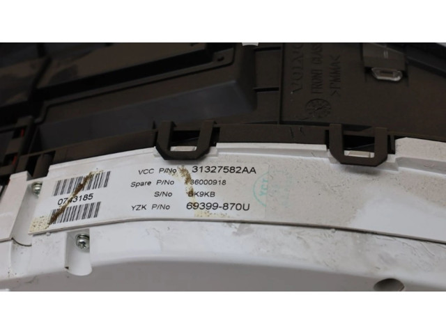 Панель приборов 31327582, 31327582   Volvo V70       