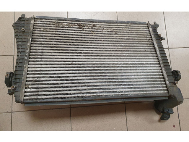 Интеркулер 8ML376746151 Volkswagen Caddy