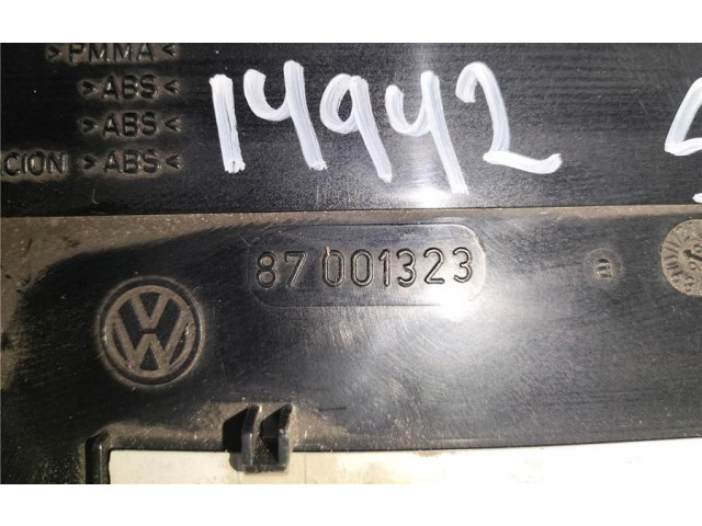 Панель приборов 87001323, 0090059 Seat Inca (6k)