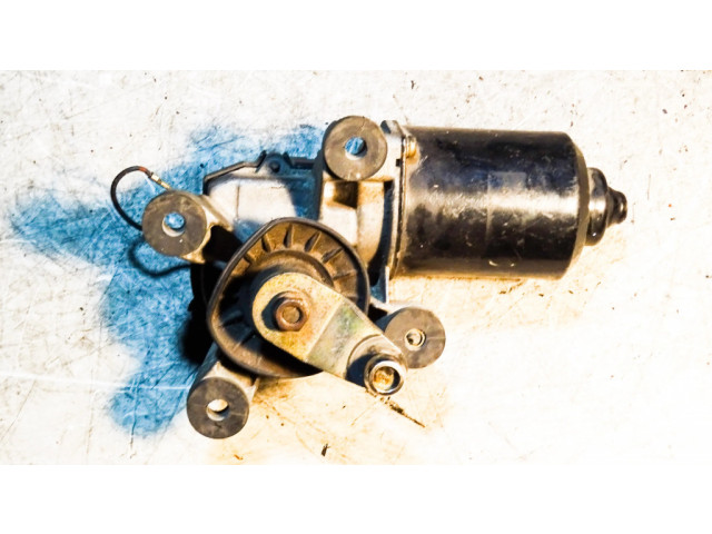 Моторчик дворников MB617845, 1591007070 Mitsubishi Sigma