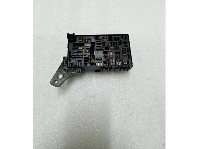 Блок предохранителей 68347016AD   Jeep Grand Cherokee WL    