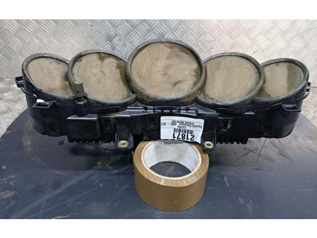 Přístrojová deska Porsche Panamera (970) 2011