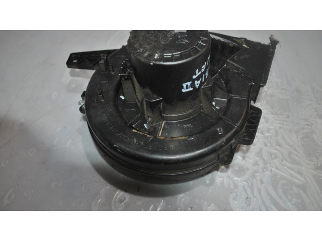 Вентилятор печки 6R1819015A, Y1551 Skoda Fabia Mk1 (6Y)