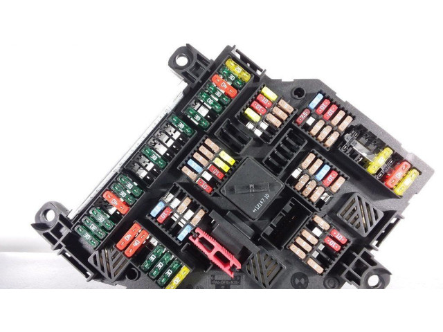 Pojistková skříňka 925281301 BMW 5 F10 F11 2012