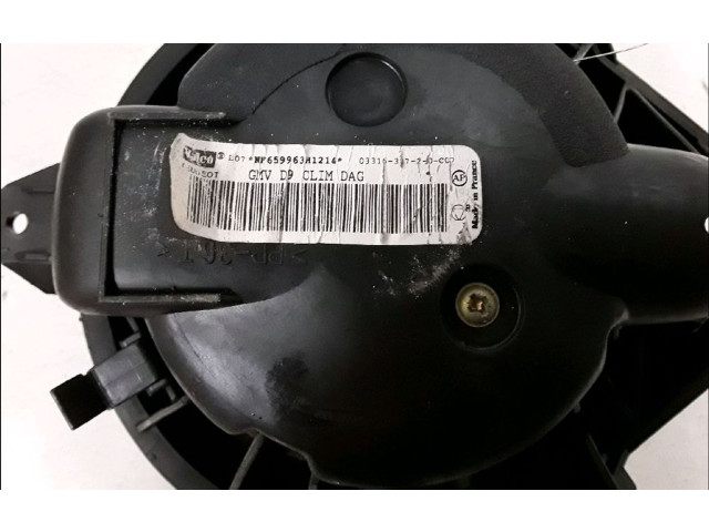 Вентилятор печки Peugeot 406