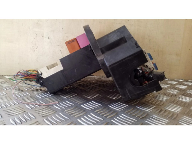 Блок предохранителей  3515170, 6849814   Volvo S70  V70  V70 XC    