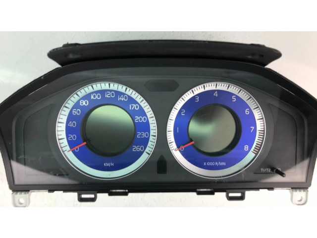 Панель приборов 30733364 Volvo V70