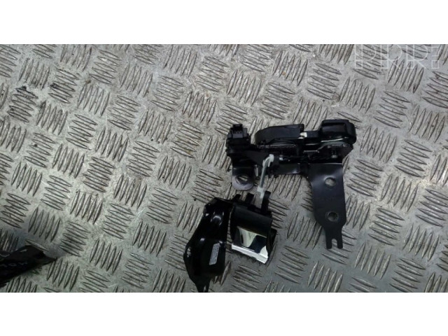 Замок опоры спинки сиденья