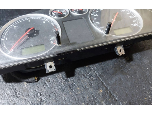 Přístrojová deska Seat Alhambra (Mk1) 2001 7M7920800C, YM2110849BKA