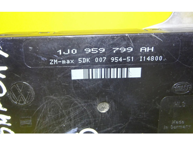 Блок комфорта 1J0959799AH Volkswagen Golf IV