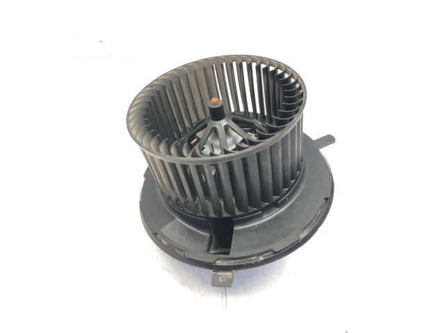 Вентилятор печки 2002221, 122021 Volkswagen Caddy