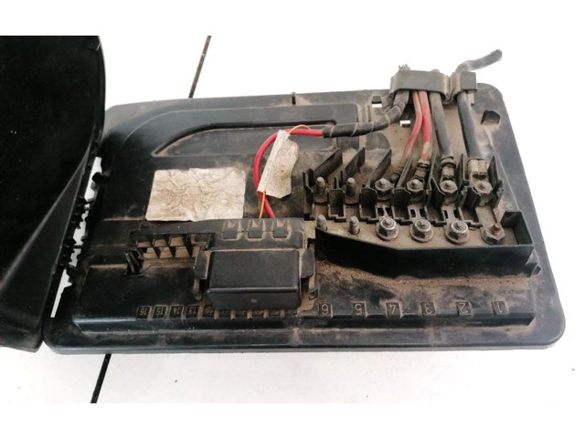 Блок предохранителей Volkswagen Polo