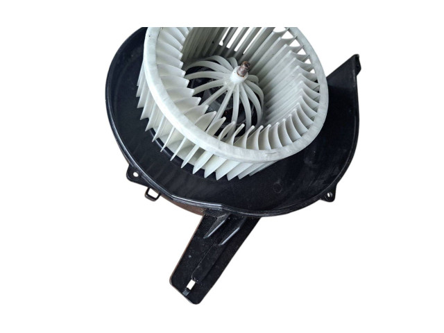 Вентилятор печки 87028, 195003 Skoda Fabia Mk2 (5J)