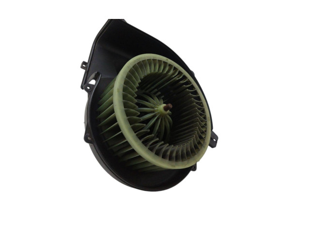 Вентилятор печки 6Q1820015 Audi A2