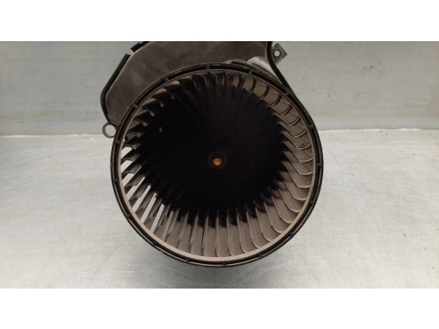 Вентилятор печки 272109977R, T586925 Dacia Jogger