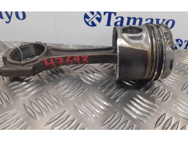  Поршень CAYC CAYC  Skoda Octavia Mk2 (1Z)  