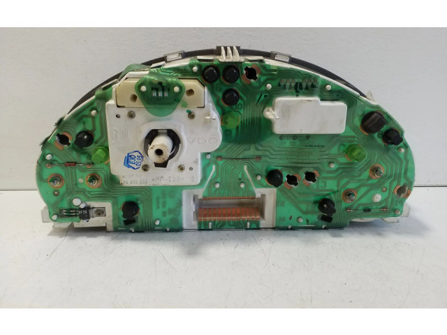 Спидометр (приборный щиток)     90386323, 90484149    Opel Tigra A 