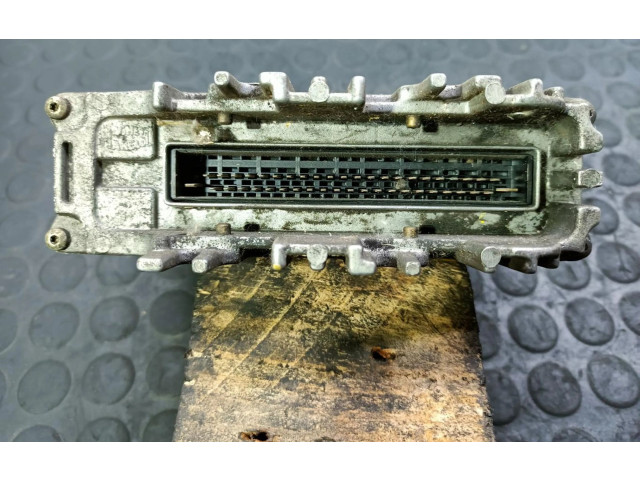 Řídící jednotka 032906030 Skoda Felicia I